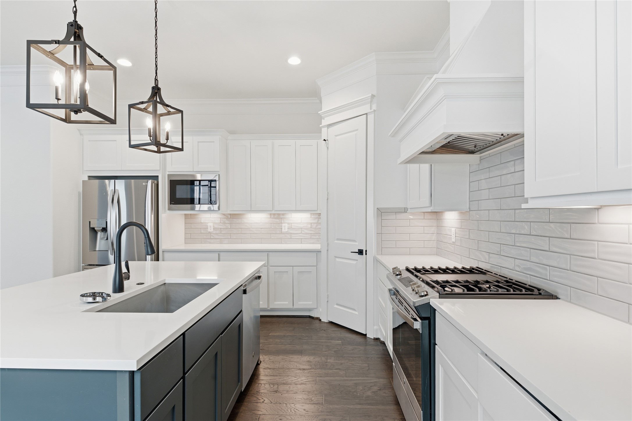 819 West 19th Street Houston, TX 77008 - Photo 13 of 39