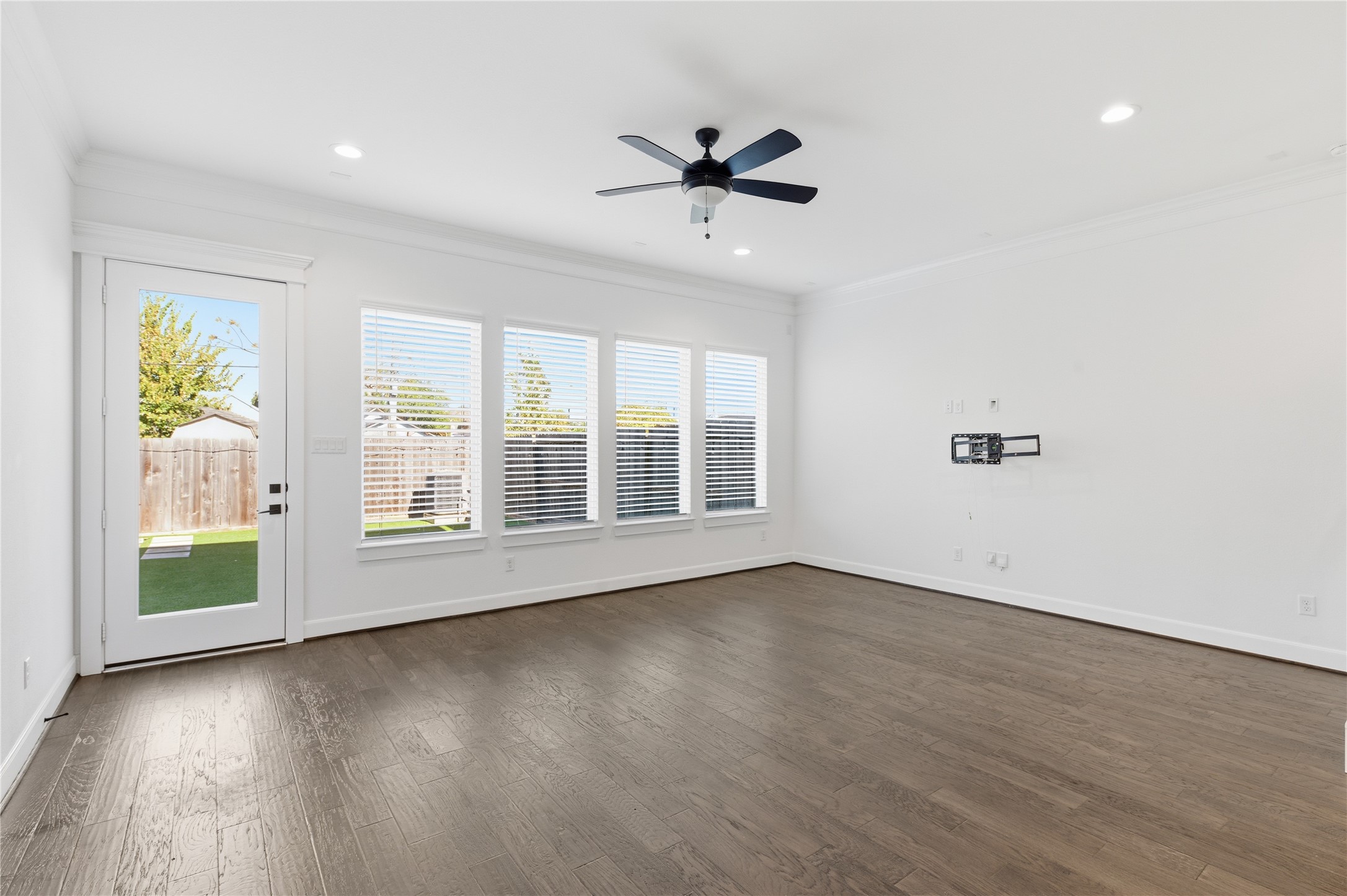 819 West 19th Street Houston, TX 77008 - Photo 18 of 39