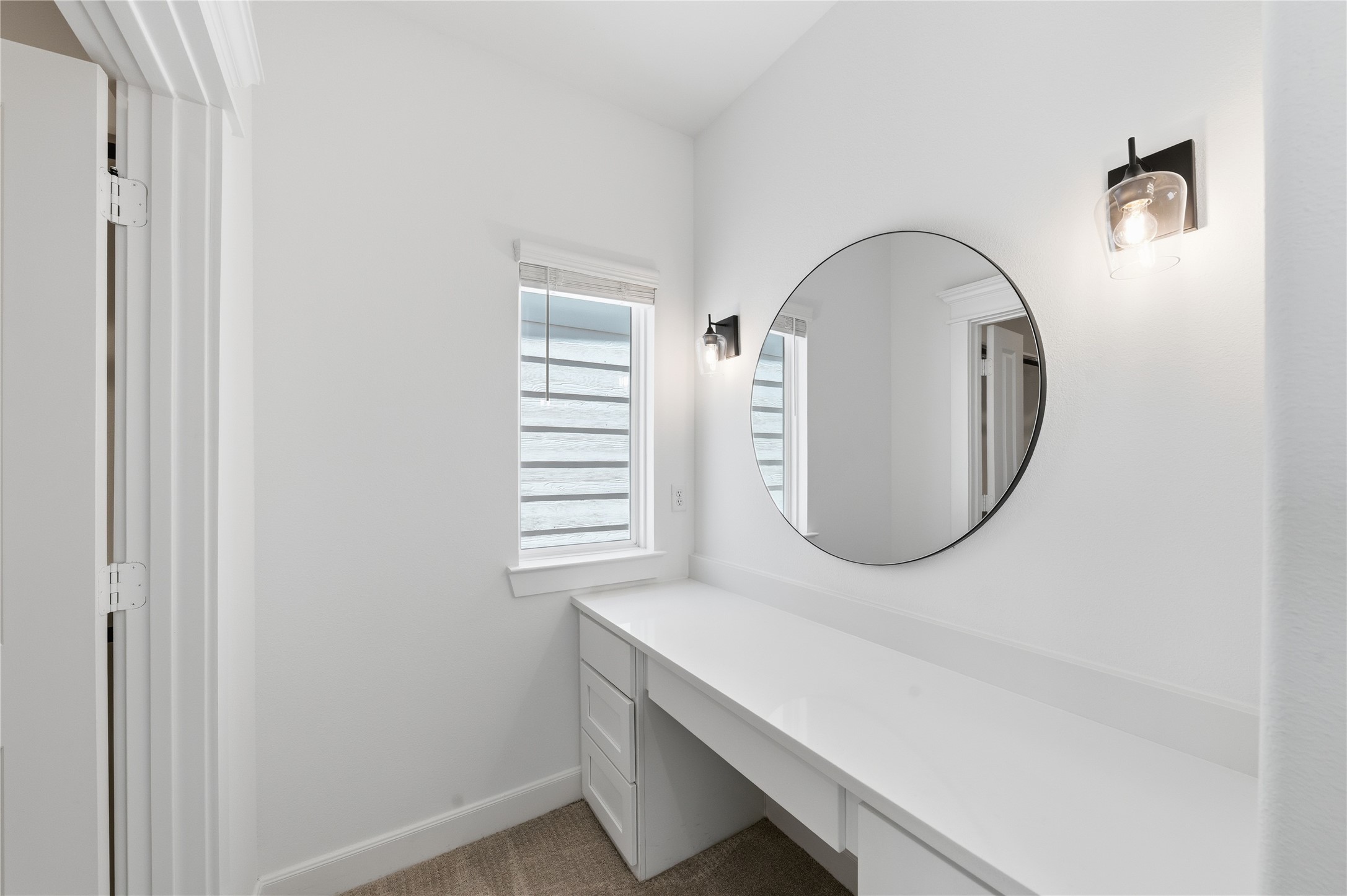 819 West 19th Street Houston, TX 77008 - Photo 32 of 39