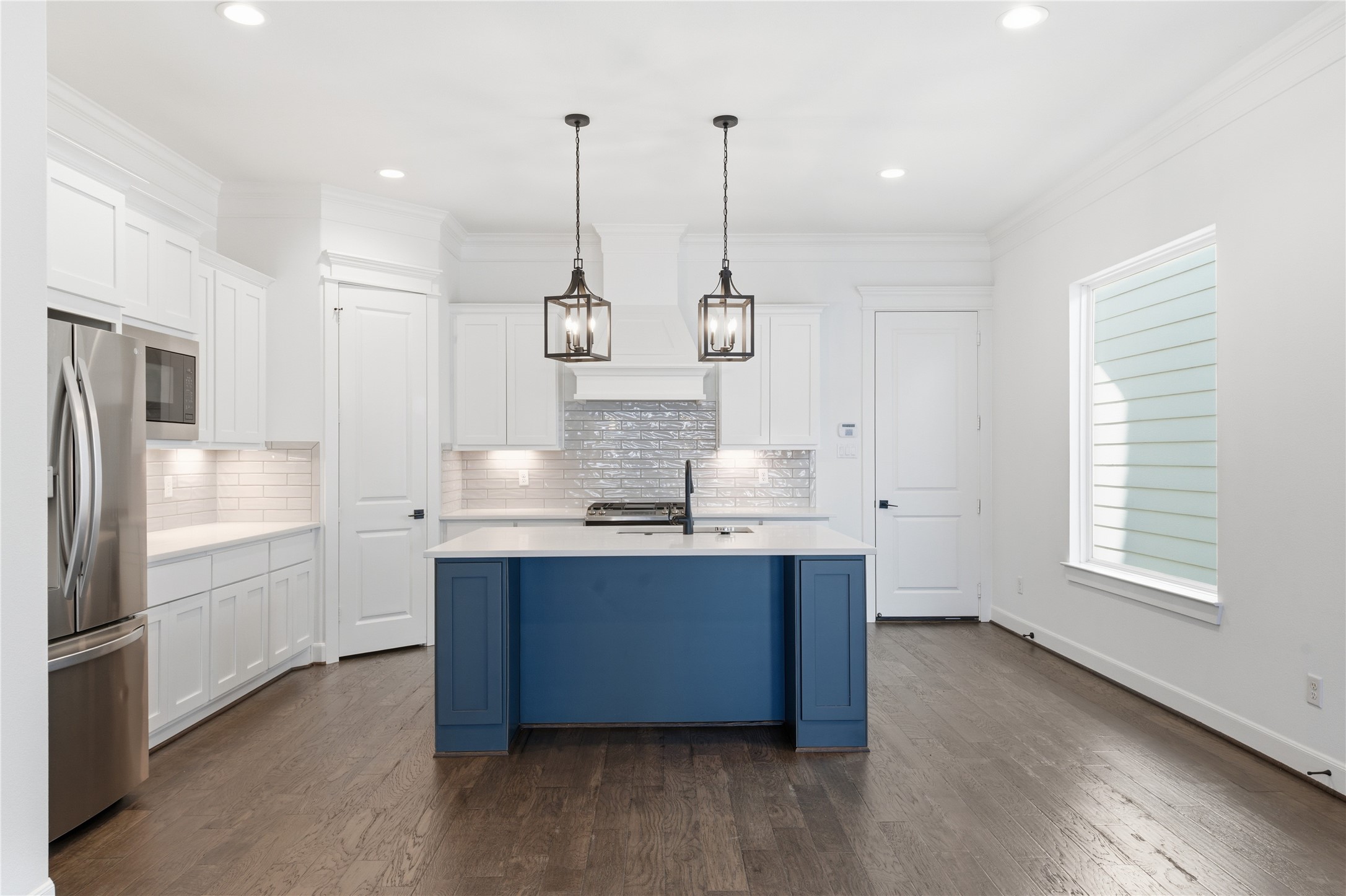 819 West 19th Street Houston, TX 77008 - Photo 10 of 39