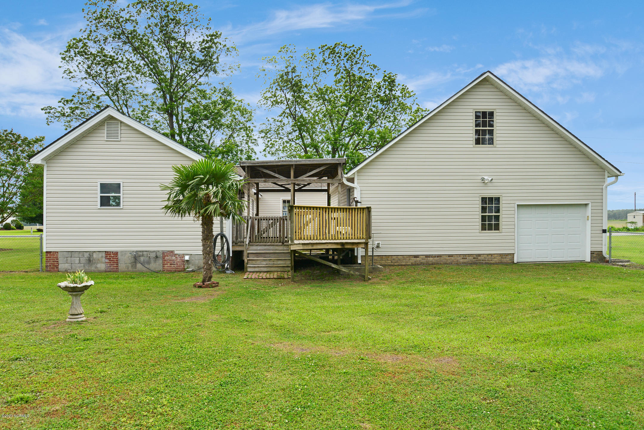 3669 Friendship Church Road Farmville, NC 27828 - Photo 3 of 37 Back view