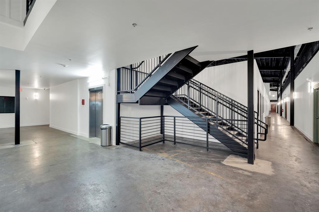 301 West Main Street, Unit 254 Midlothian, TX 76065 - Photo 12 of 18 a view of entryway