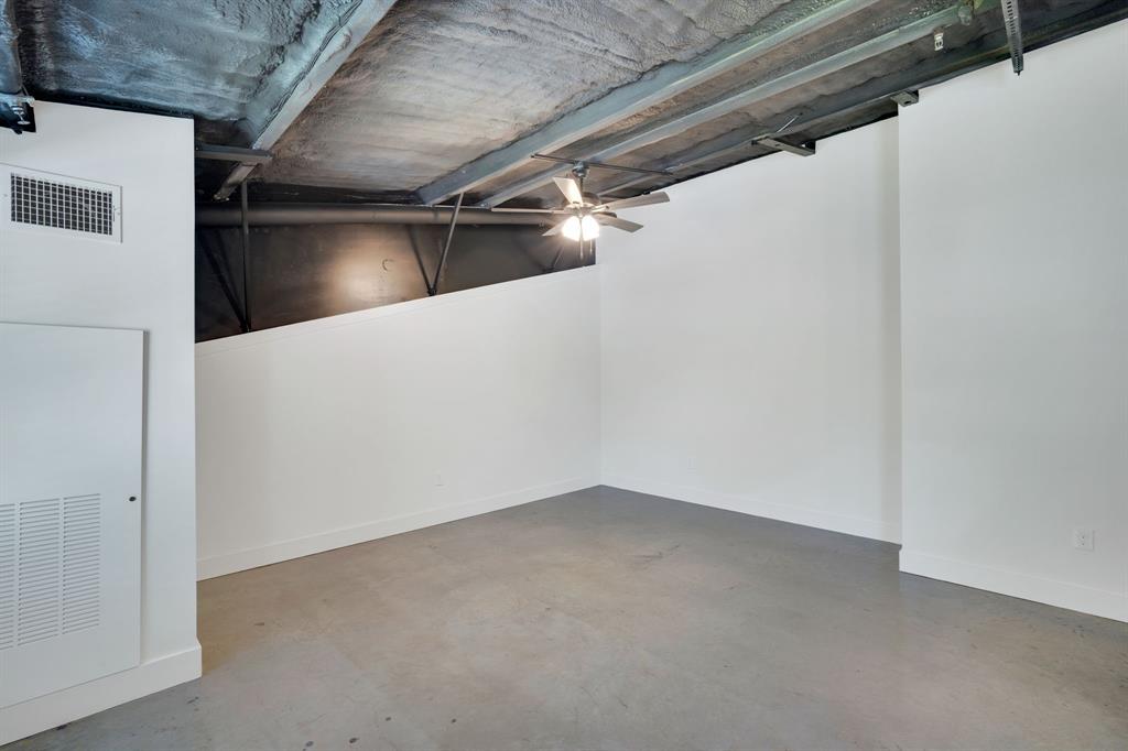 301 West Main Street, Unit 254 Midlothian, TX 76065 - Photo 6 of 18 a view of small space