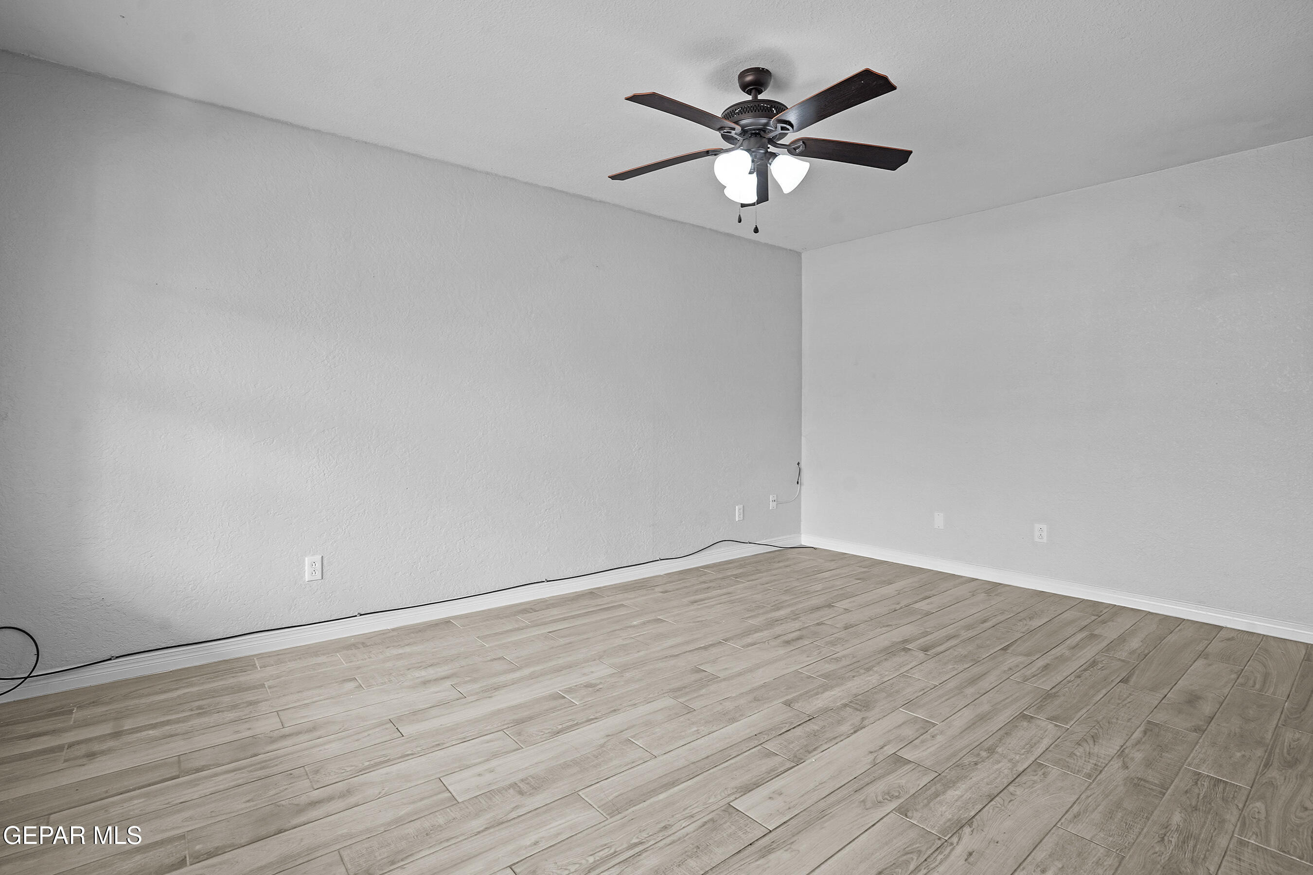 10448 Adonis Drive El Paso, TX 79924 - Photo 11 of 41 DSC09485