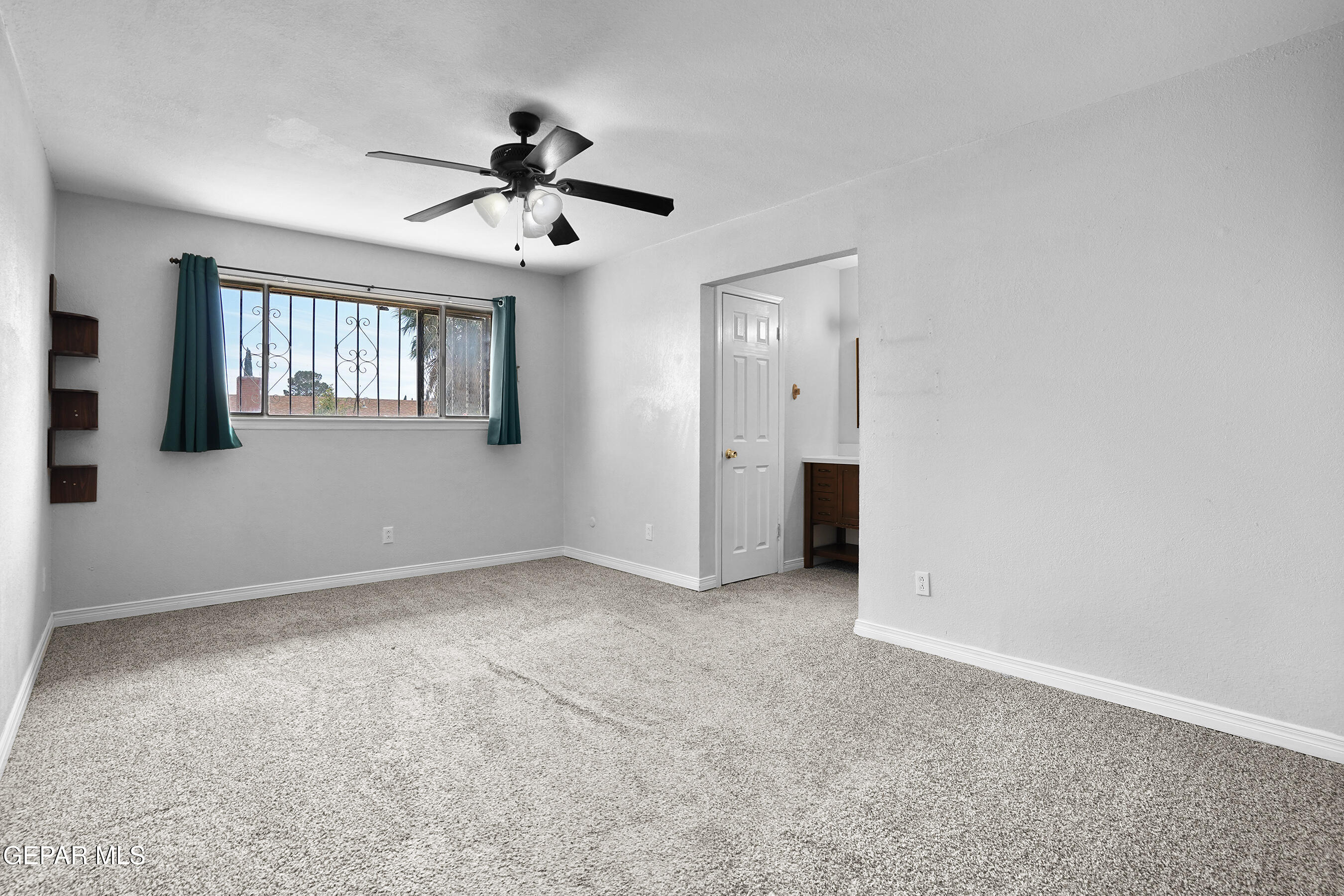 10448 Adonis Drive El Paso, TX 79924 - Photo 24 of 41 DSC09565