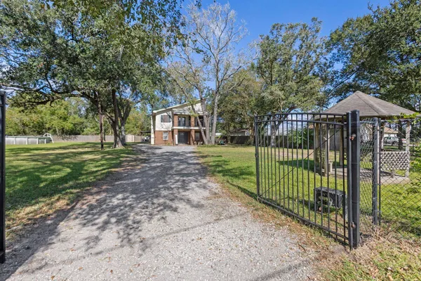 $267,700 | 770 Katherene Avenue, Bridge City, TX 77611