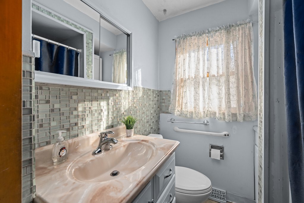 3102 15th Street Moline, IL 61265 - Photo 18 of 36