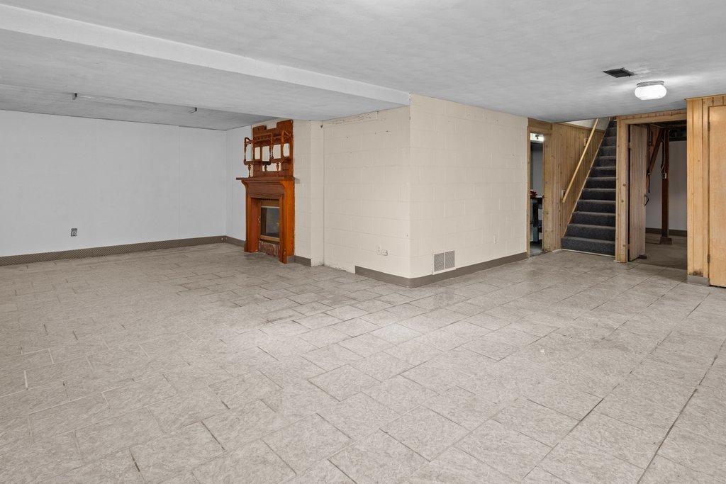 3102 15th Street Moline, IL 61265 - Photo 27 of 36