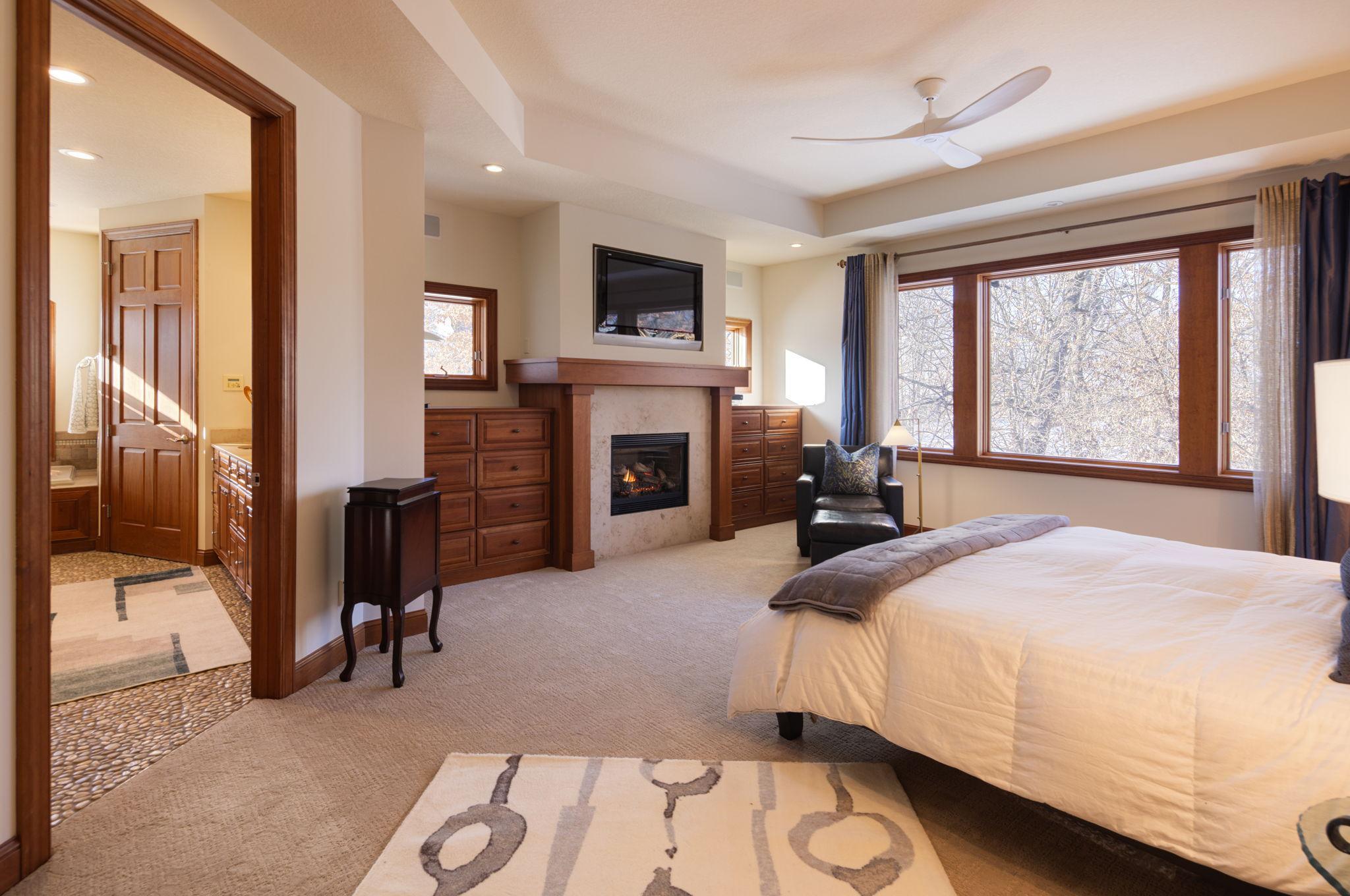 14250 Trace Ridge Road Wayzata, MN 55391 - Photo 16 of 38