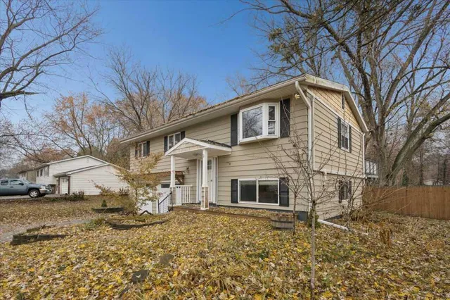 $250,000 | 1949 Orchard Drive, Stevensville, MI 49127