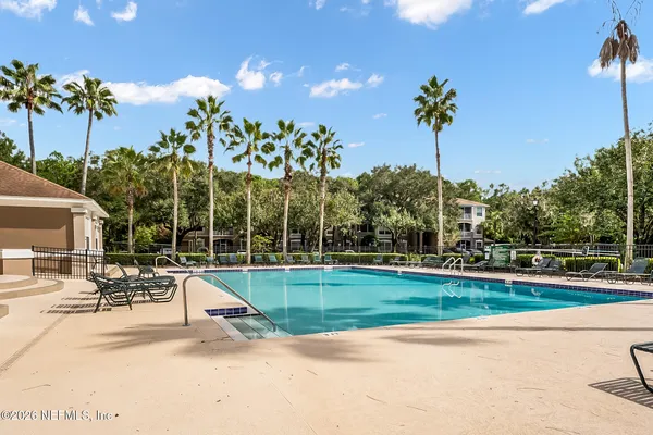 $186,000 | 10550 Baymeadows Road, Unit 413, Jacksonville, FL 32256