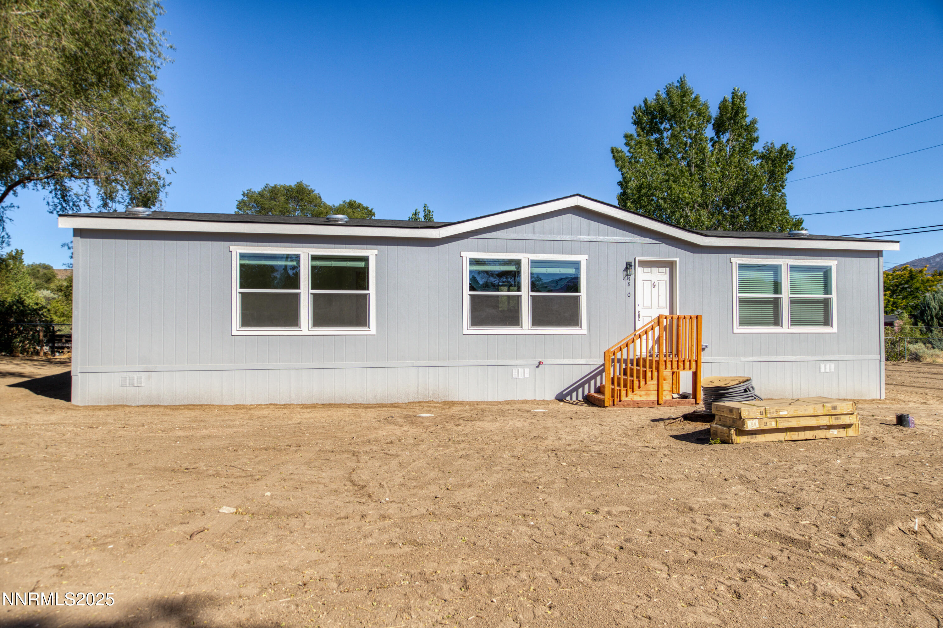 3810 Bobolink Circle Reno, NV 89508 - Photo 2 of 36 a view of a house with a backyard