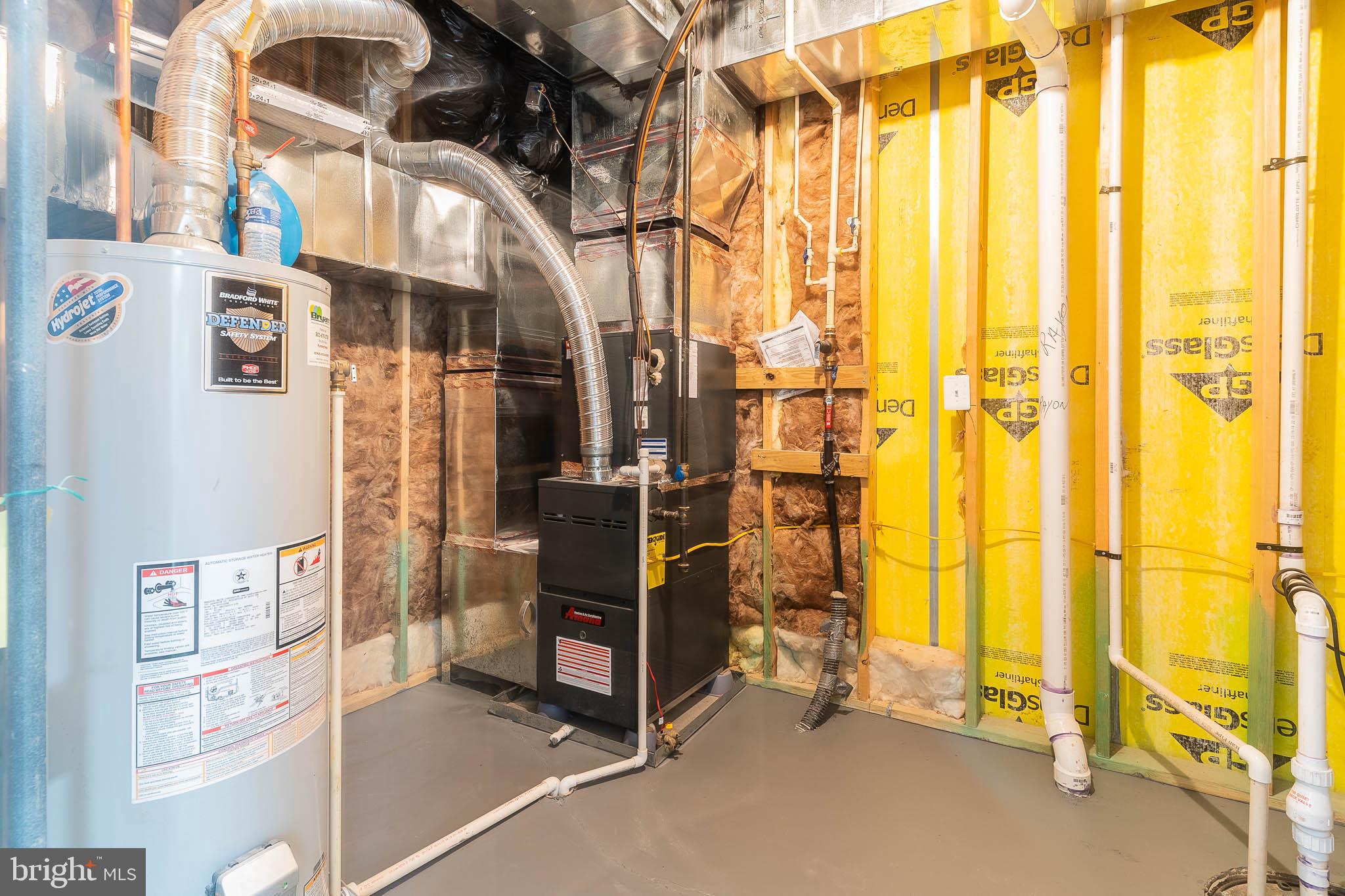 23480 Epperson Square Brambleton, VA 20148 - Photo 45 of 50 a view of walk in closet with window
