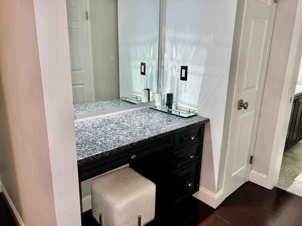 404 Paradise Road, Unit 1D Swampscott, MA 01907 - Photo 31 of 36