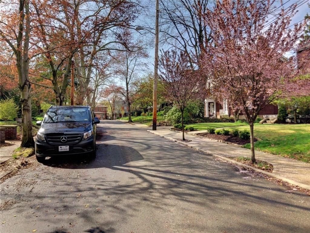 5829 Wayne Road Pittsburgh, PA 15206 - Photo 2 of 12