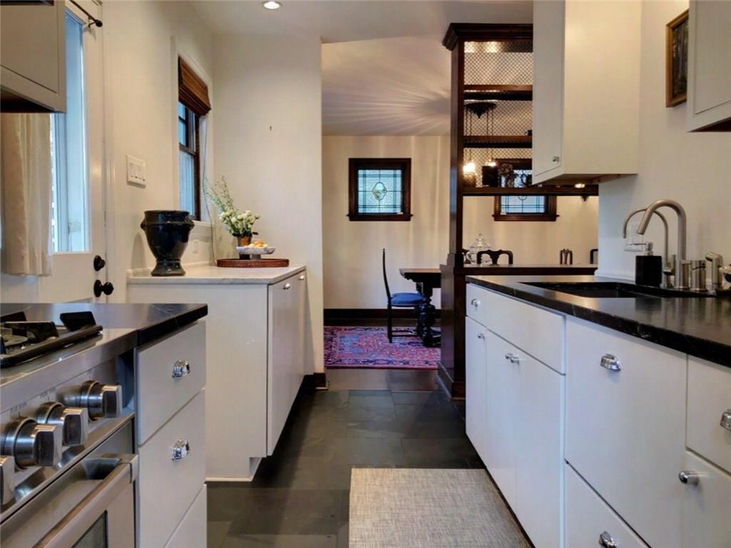 5829 Wayne Road Pittsburgh, PA 15206 - Photo 3 of 12