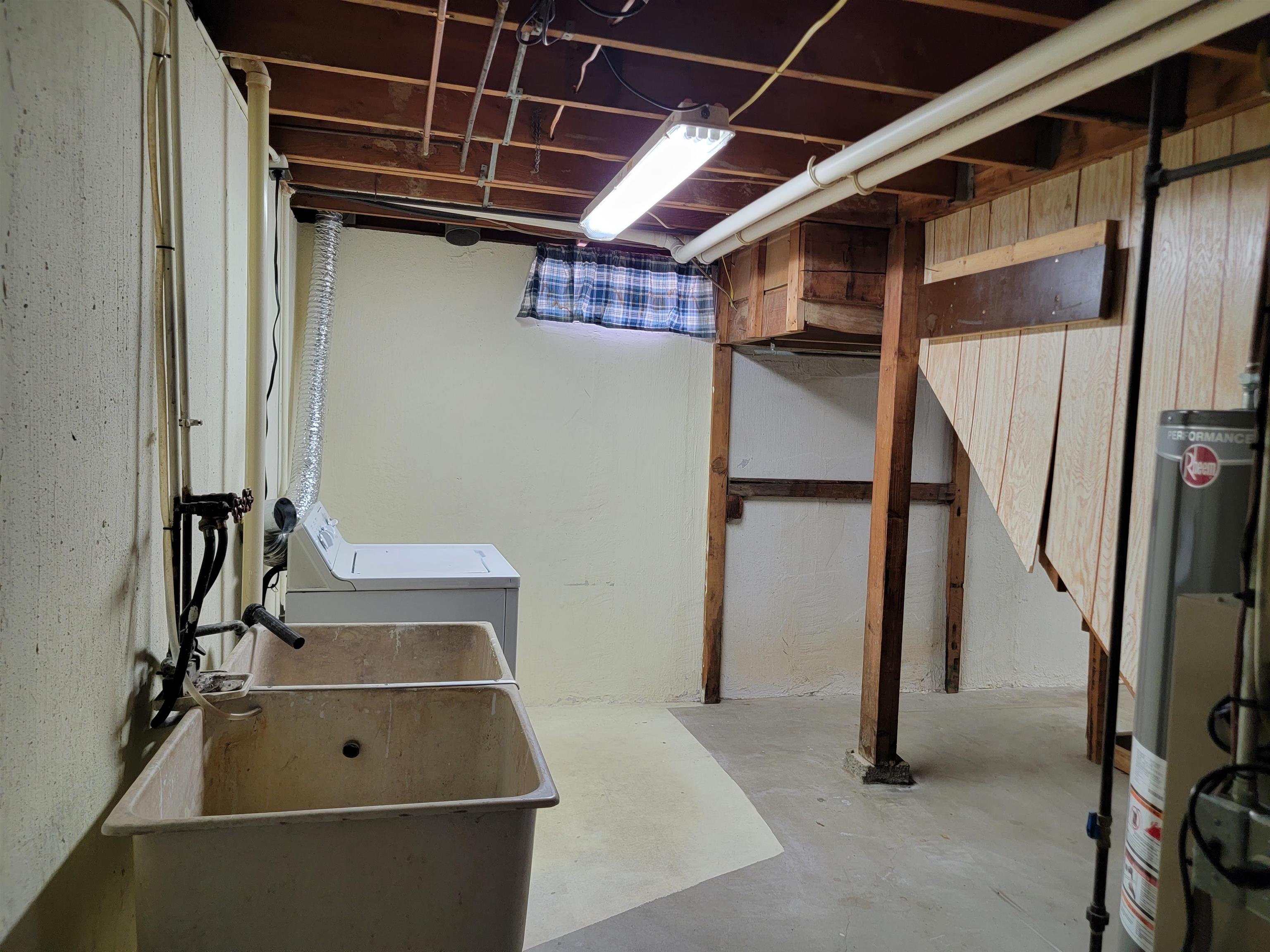 522 Walnut Street Flushing, MI 48433 - Photo 22 of 34 50142498-517acdff-0774-444e-8d0c-f45daa9d16e7.JPG