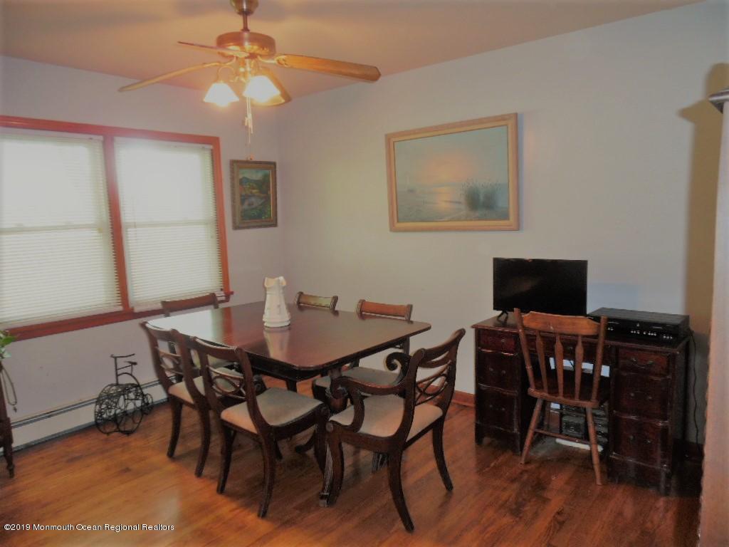 50 Holmes Mill Road Cream Ridge, NJ 08514 - Photo 7 of 27 Diningroom