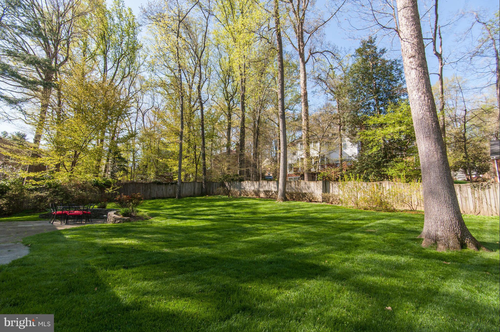 11908 Gregerscroft Road Potomac, MD 20854 - Photo 29 of 30 Exterior (Rear)