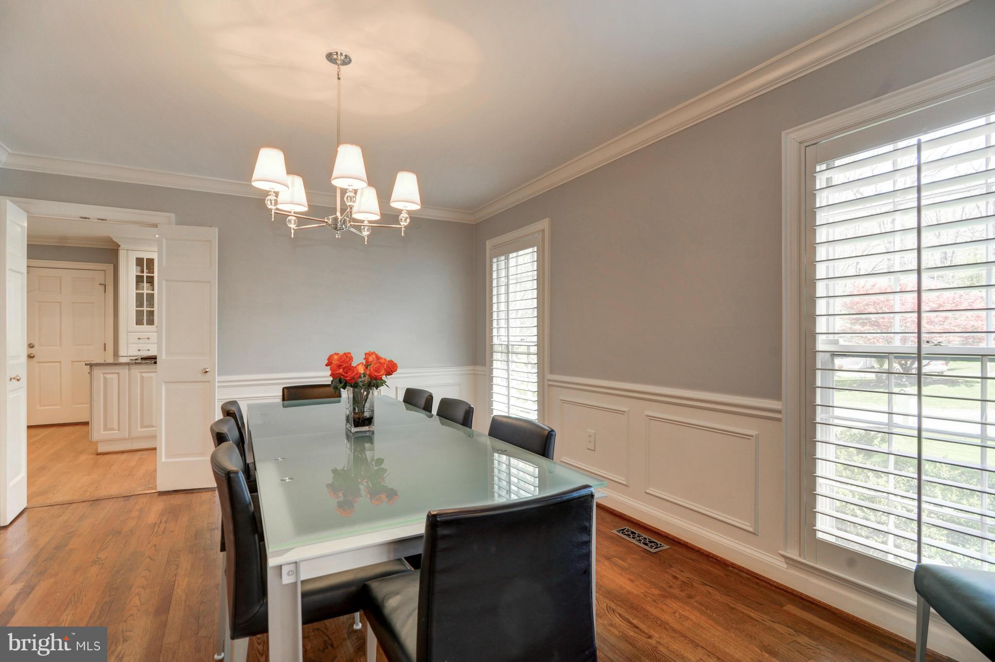 11908 Gregerscroft Road Potomac, MD 20854 - Photo 6 of 30 Dining Room