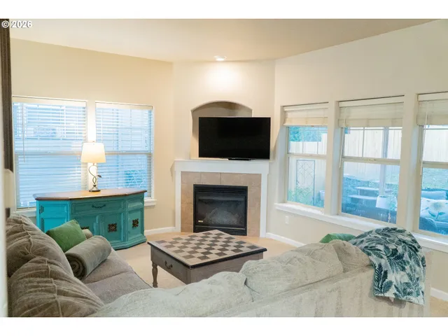 $459,999 | 2092 Southwest Thomas Place, Gresham, OR 97080