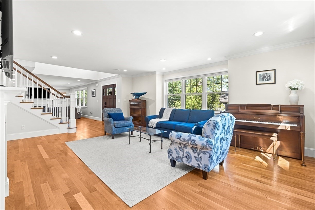 21 Willowdale Road Winchester, MA 01890 - Photo 9 of 42