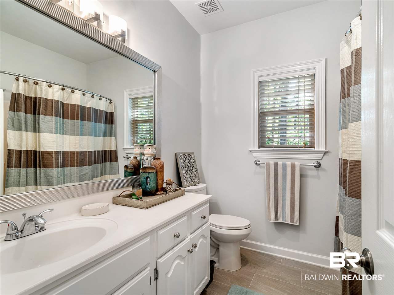 106 Raphael Semmes East Daphne, AL 36527 - Photo 25 of 35 Bath 2