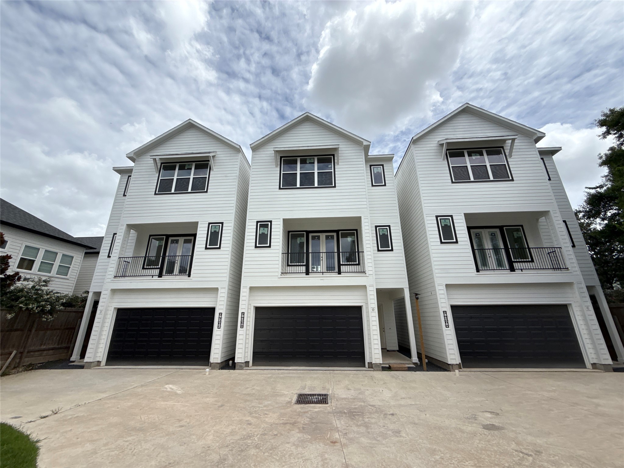 Welcome to Chateaus on Campbell, an 11 home new construction community in Spring Branch