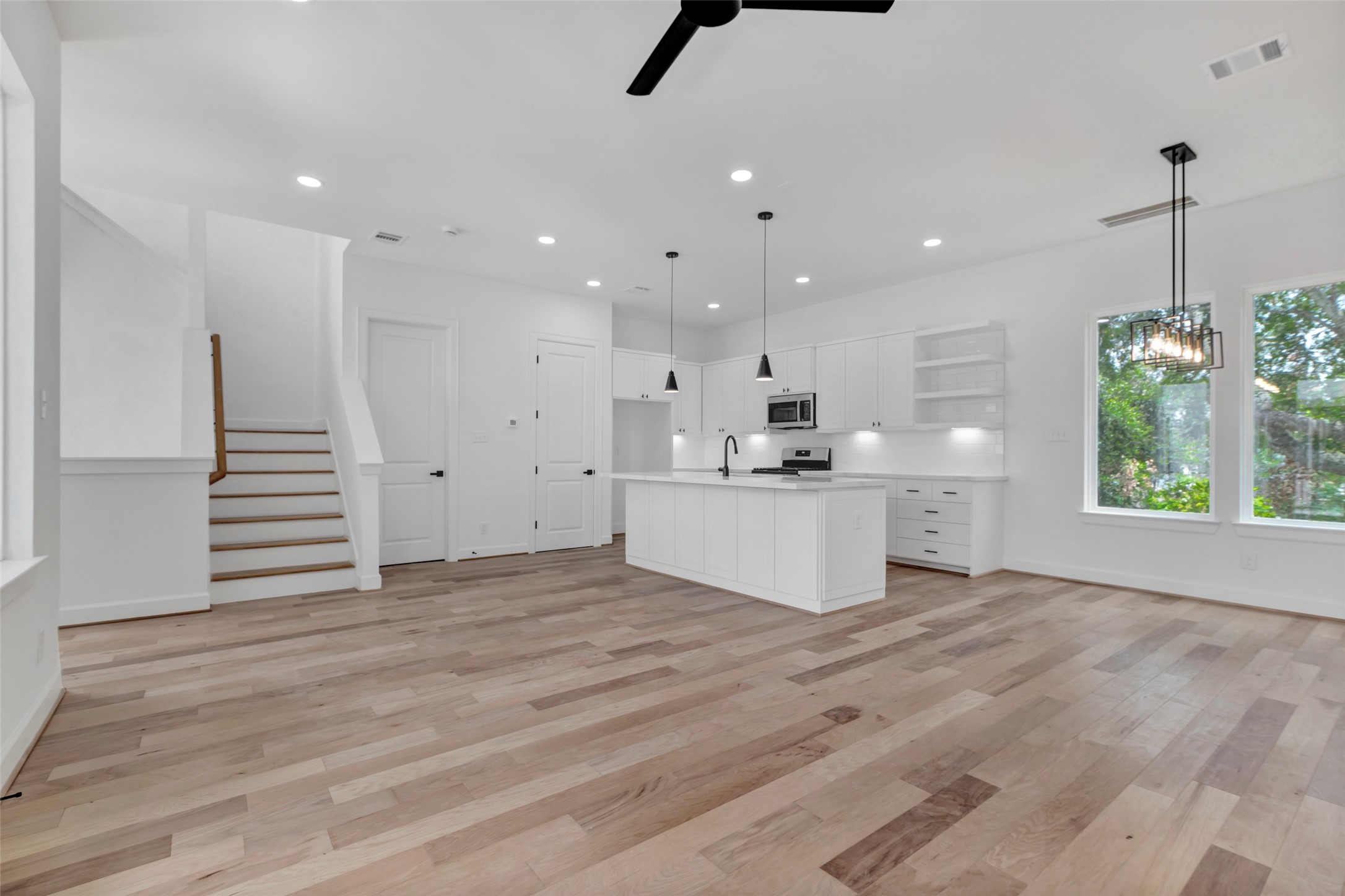 9426 Campbell Road, Unit C Houston, TX 77080 - Photo 7 of 20 Representation of previously built homes. Actual colors and finishes will vary.