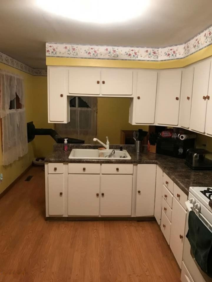 11291 Winfield Road Mosherville, MI 49258 - Photo 10 of 21 Kitchen2
