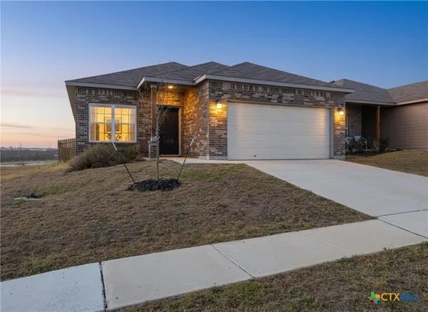 $1,800 | 292 Legacy Circle, New Braunfels, TX 78130