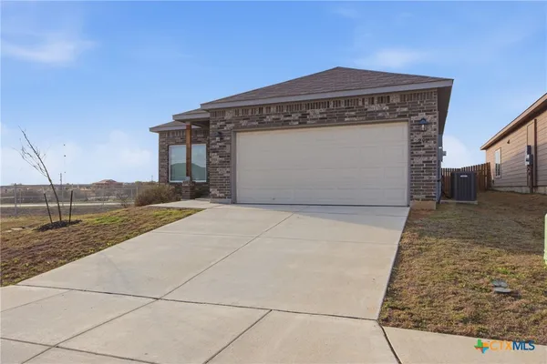 $1,800 | 292 Legacy Circle, New Braunfels, TX 78130