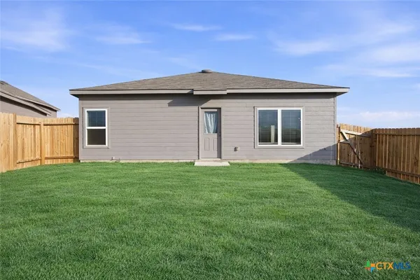 $1,800 | 292 Legacy Circle, New Braunfels, TX 78130
