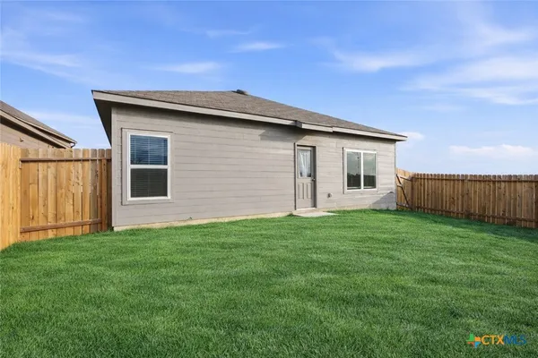 $1,800 | 292 Legacy Circle, New Braunfels, TX 78130