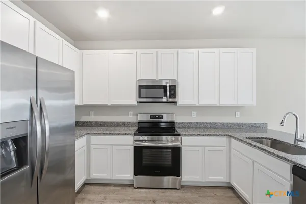 $1,800 | 292 Legacy Circle, New Braunfels, TX 78130