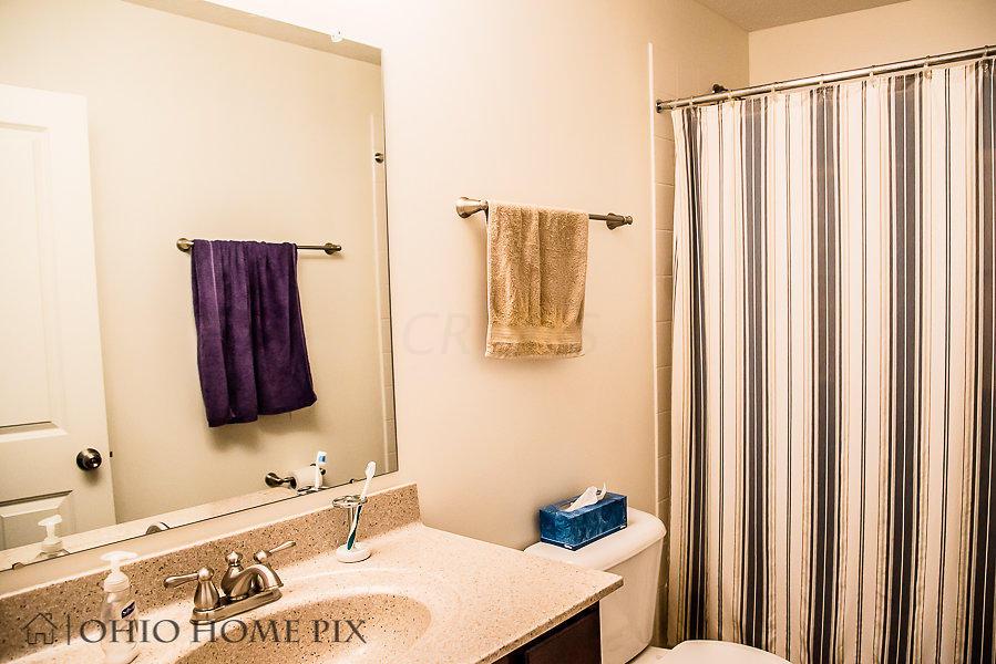 7990 Ravine Run Lane Columbus, OH 43235 - Photo 15 of 24 Gallery Image 15