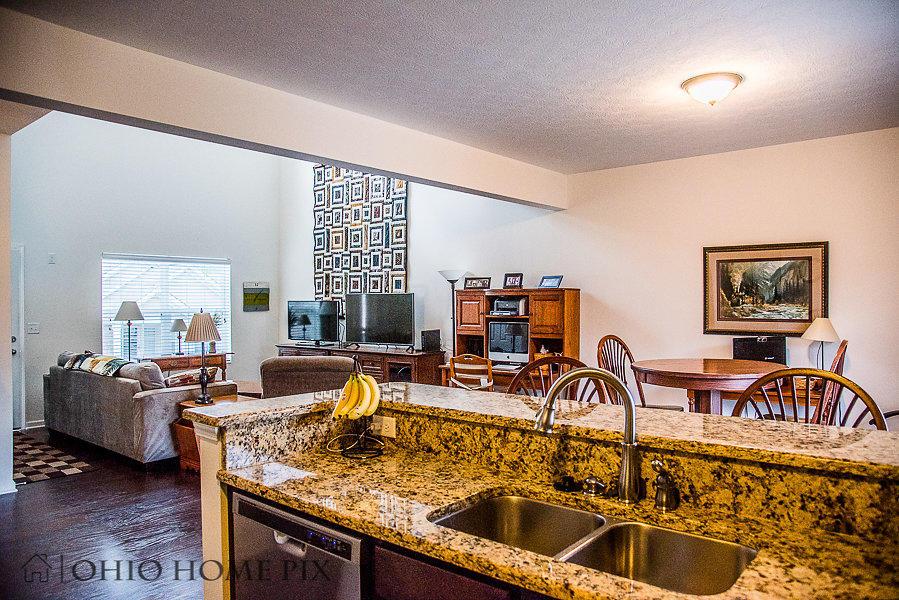 7990 Ravine Run Lane Columbus, OH 43235 - Photo 7 of 24 Gallery Image 7