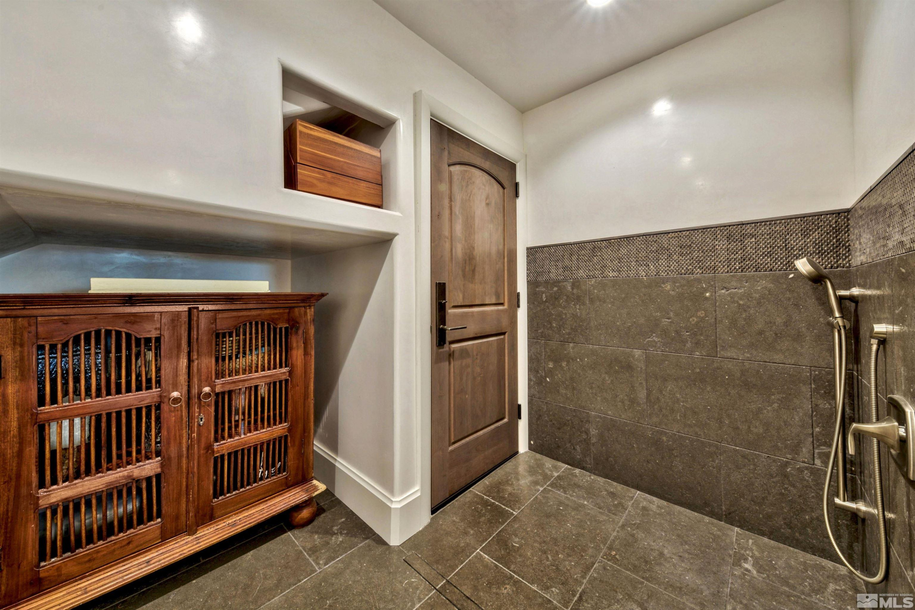 340 Ute Way Stateline, NV 89449 - Photo 26 of 40 a view of a hallway with entryway
