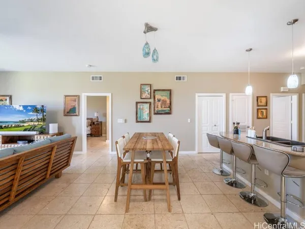 $5,300 | 92-1001 Aliinui Drive, Unit 10B, Kapolei, HI 96707