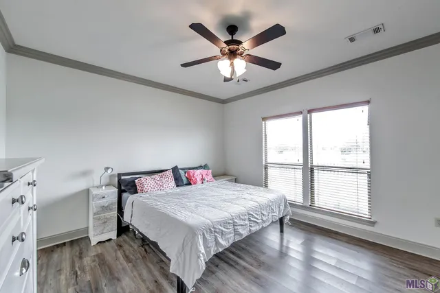 $279,000 | 176 Lake Howard Avenue, Thibodaux, LA 70301