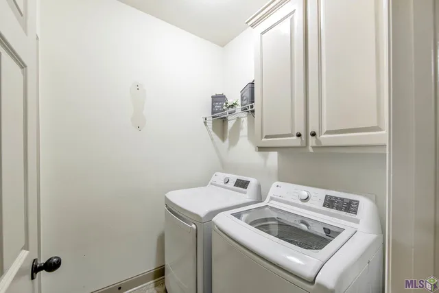 $279,000 | 176 Lake Howard Avenue, Thibodaux, LA 70301