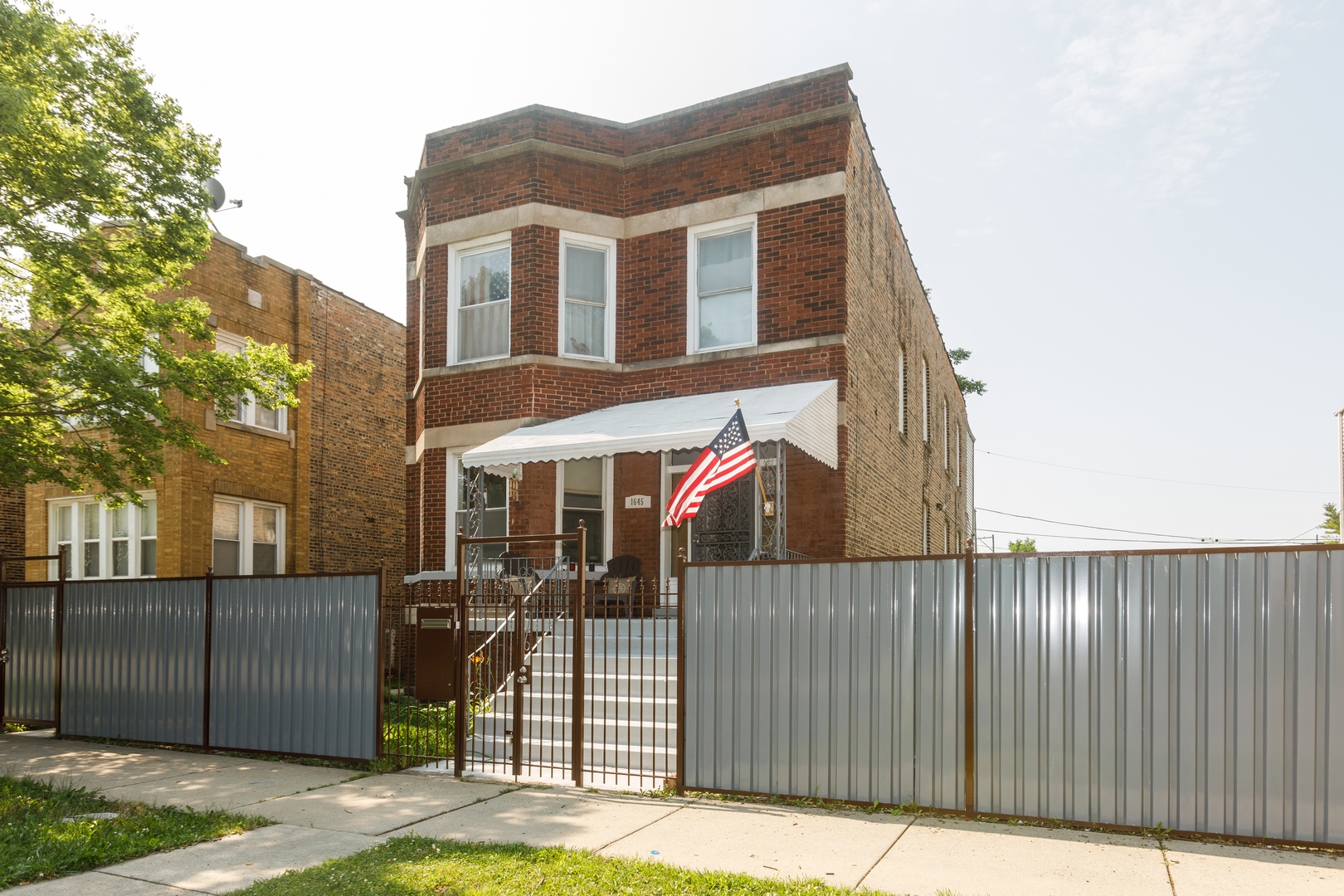 1645 West Marquette Road Chicago, IL 60636 - Photo 1 of 28