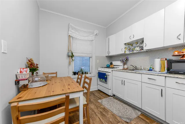 $1,600,000 | 26-21 30th Street | Astoria