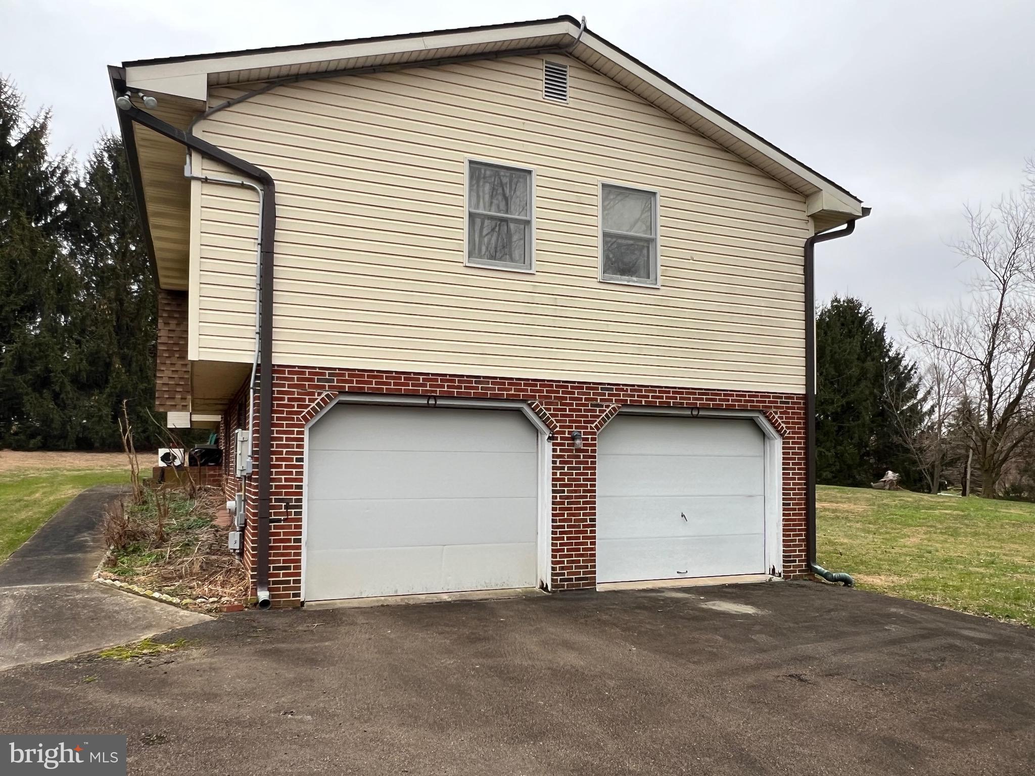 246 Waterway Road Oxford, PA 19363 - Photo 3 of 6 a front view of house with yard
