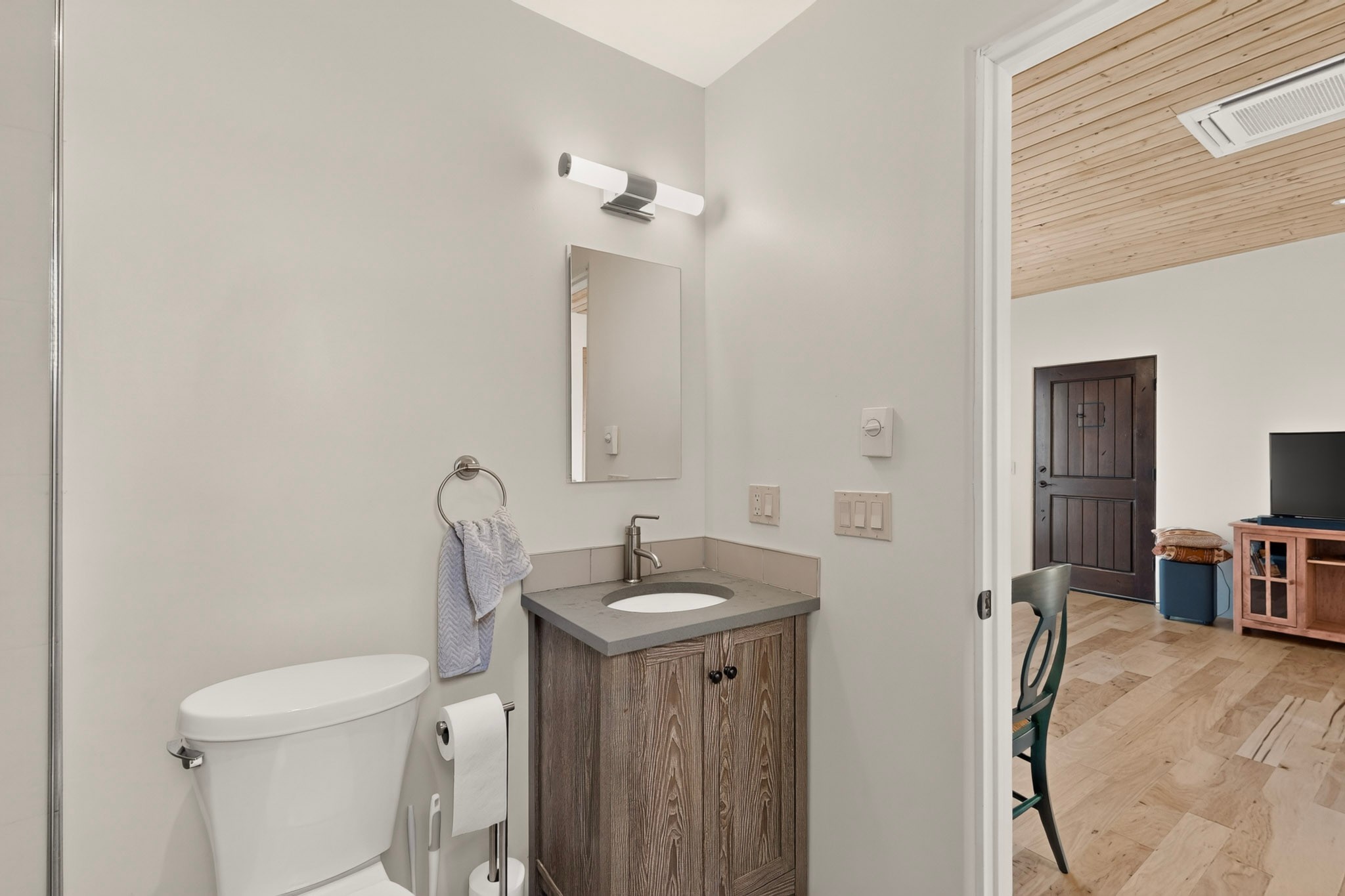 39 Cuesta Road Santa Fe, NM 87508 - Photo 66 of 70 Studio bathroom