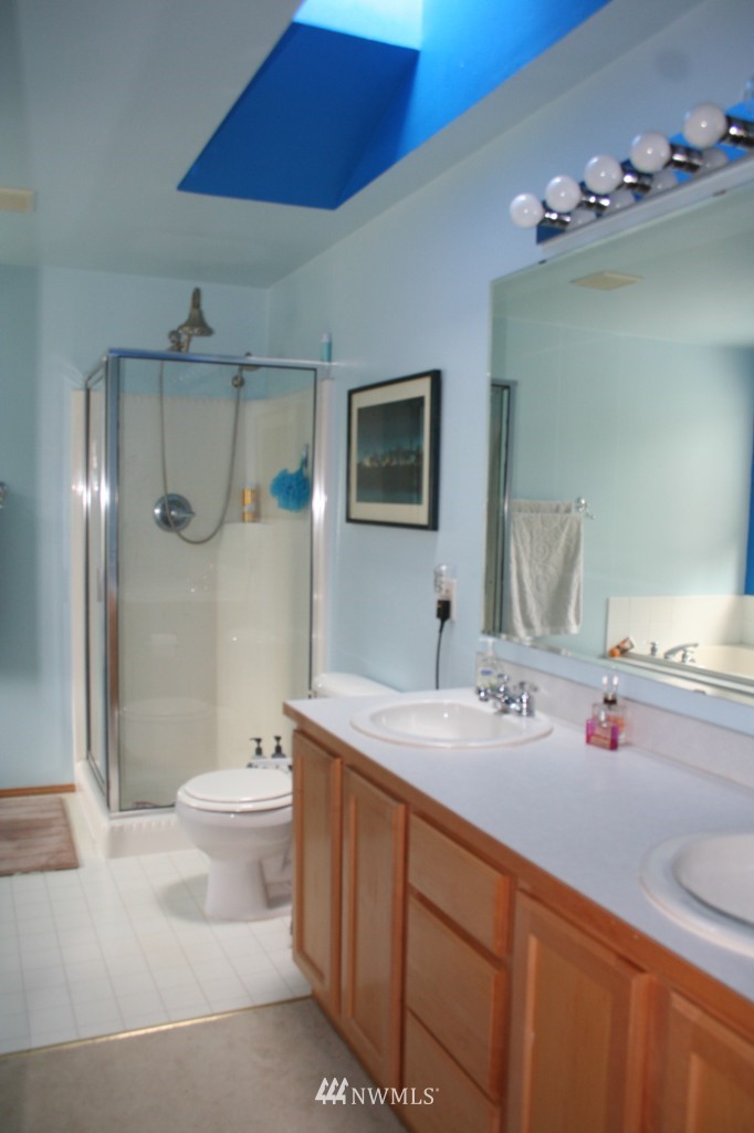 18932 1st Avenue Southeast Bothell, WA 98012 - Photo 11 of 18 Gallery Image 11
