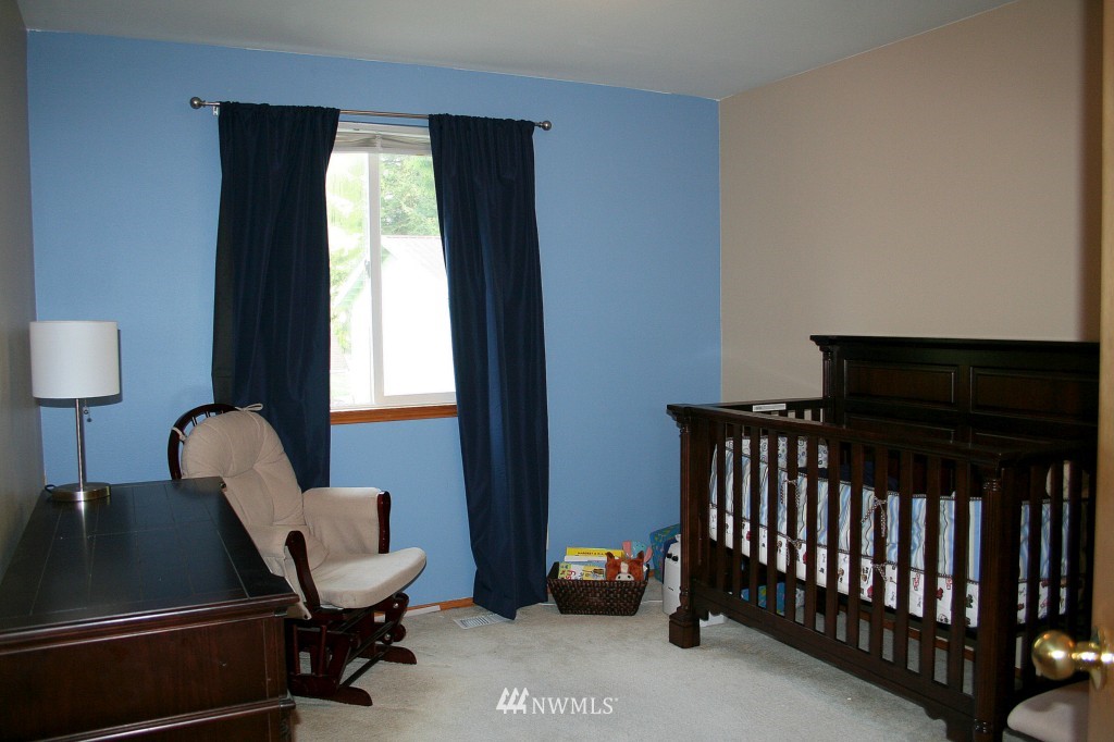 18932 1st Avenue Southeast Bothell, WA 98012 - Photo 13 of 18 Gallery Image 13