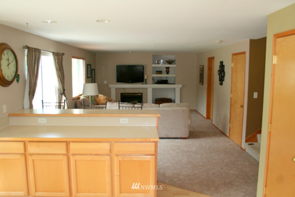 18932 1st Avenue Southeast Bothell, WA 98012 - Photo 6 of 18 Gallery Image 6