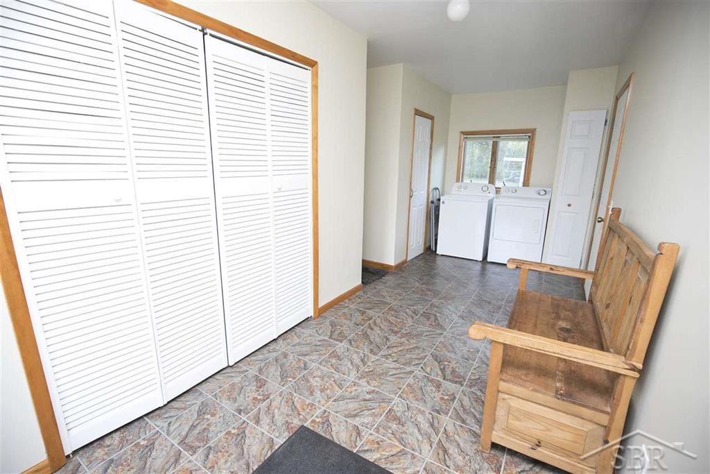 788 South Badour Road Midland, MI 48640 - Photo 14 of 18 31363593-13.JPG