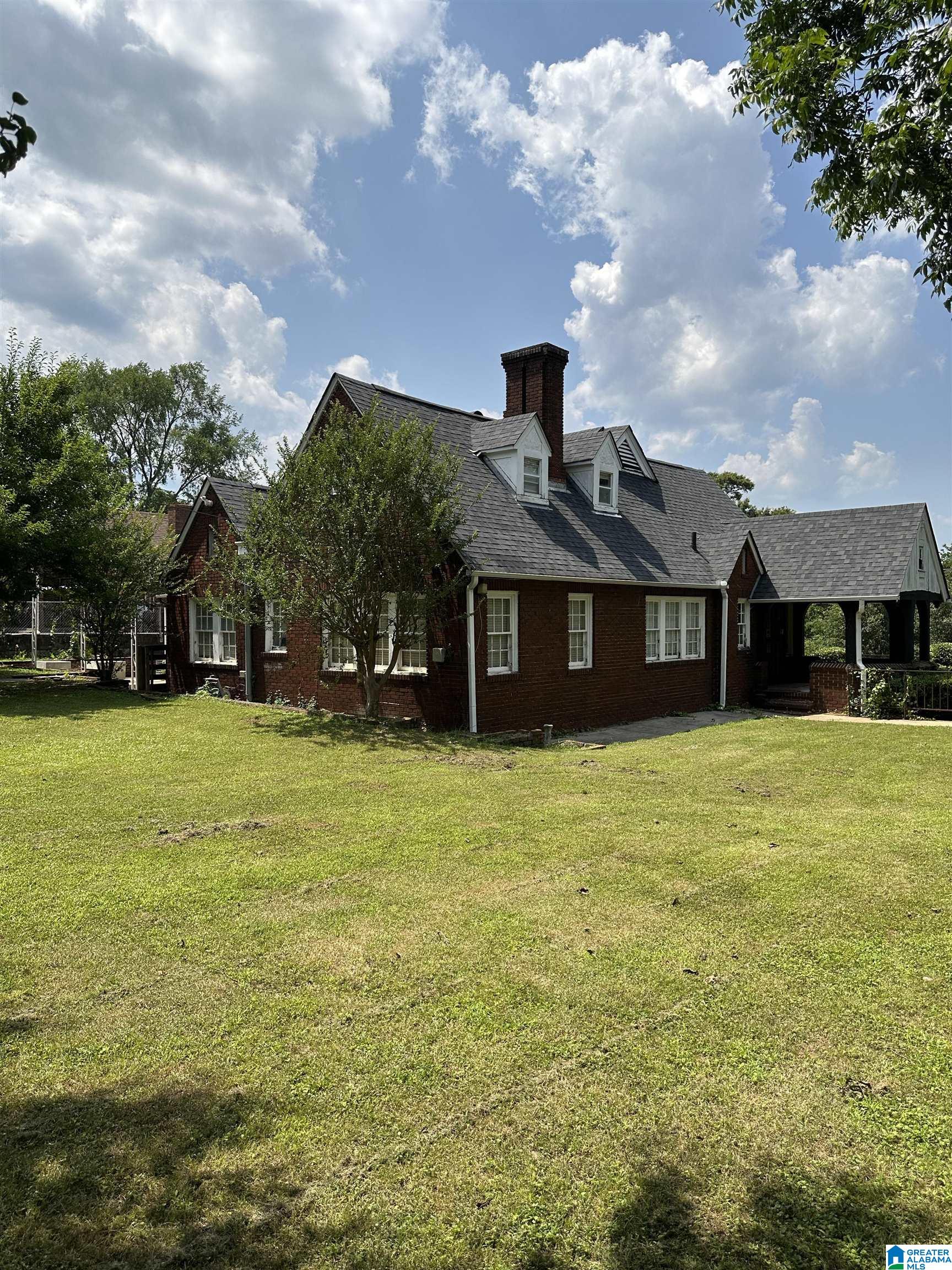 2829 Bush Boulevard Birmingham, AL 35208 - Photo 2 of 8